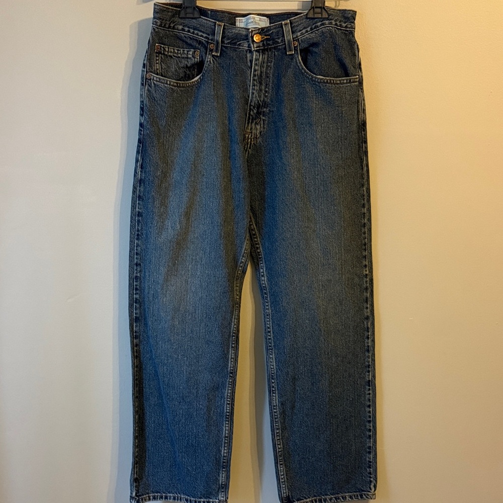 Levi Signature Straight Fit Jeans.  Dark wash. Size W32 L 30
